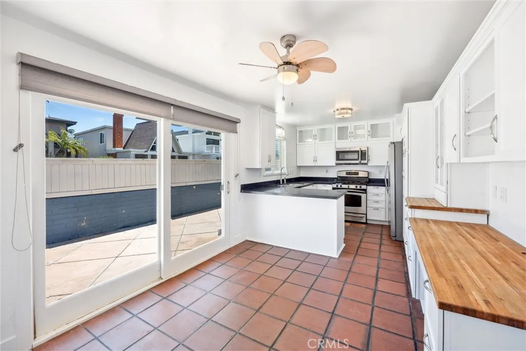 336 Canal Street, Newport Beach, California 92663 — photo 4