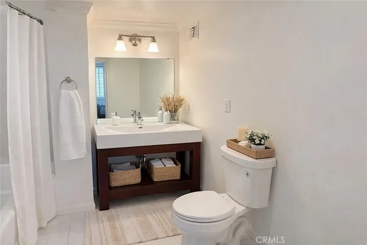 17350 W Sunset 202, Pacific Palisades, California 90272