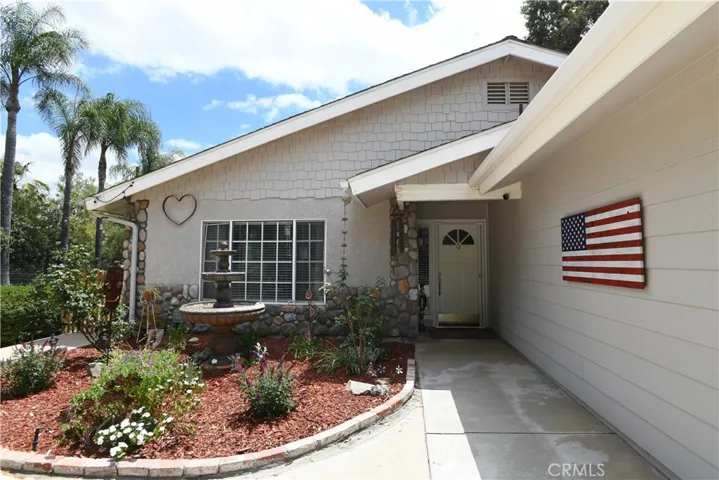 17371 Mockingbird Canyon, Riverside, California 92504