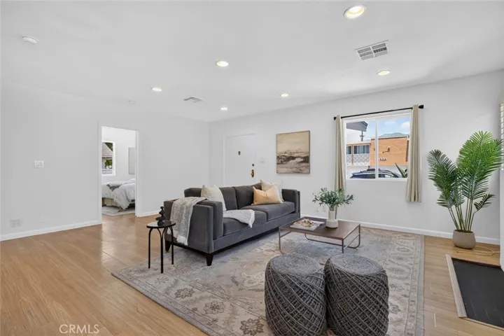 528 W Doran, Glendale, California 91203