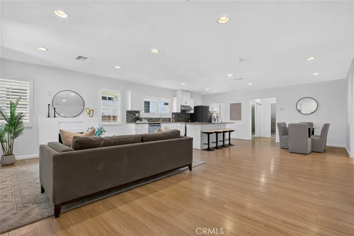 528 W Doran, Glendale, California 91203