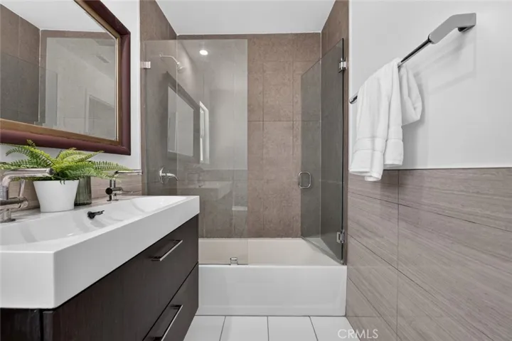 528 W Doran, Glendale, California 91203