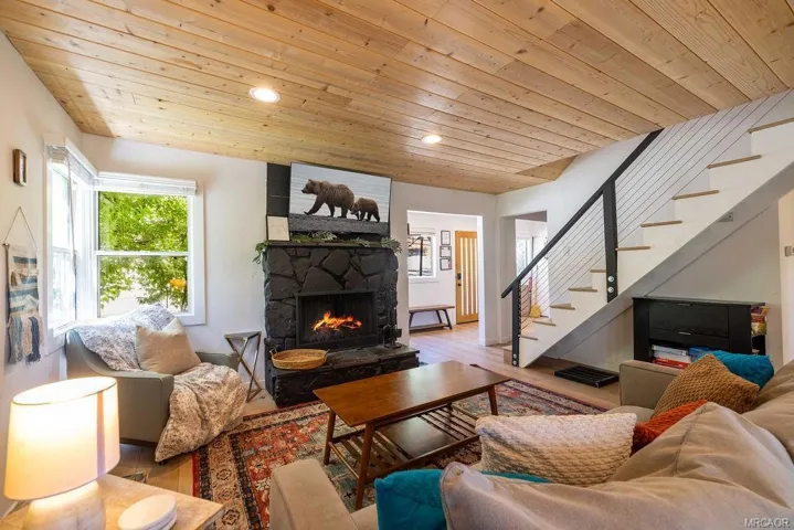 615 Chipmunk Lane, Big Bear, California 92315 — photo 4