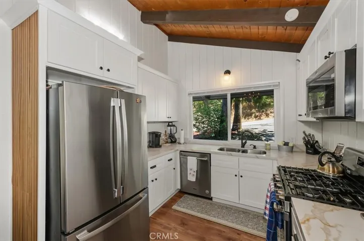 27809 North Bay, Lake Arrowhead, California 92352