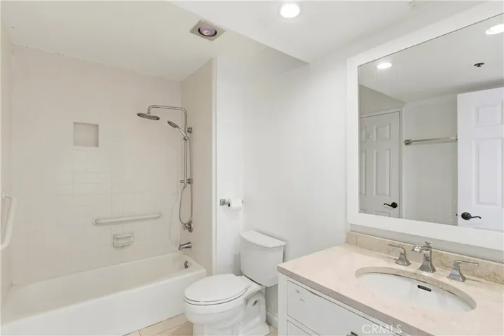 260 Cagney Lane 114, Newport Beach, California 92663