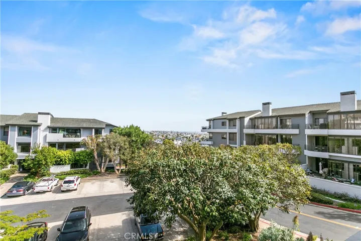 260 Cagney Lane 114, Newport Beach, California 92663