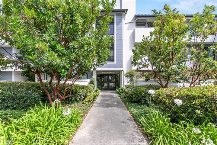 260 Cagney Lane 114, Newport Beach, California 92663