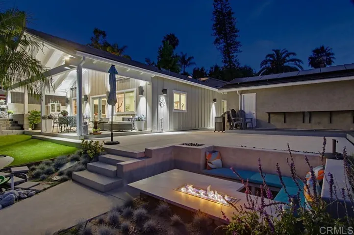 1664 Alta Vista Drive 1 And 2, Vista, California 92084