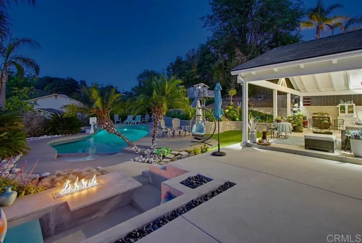 1664 Alta Vista Drive 1 And 2, Vista, California 92084