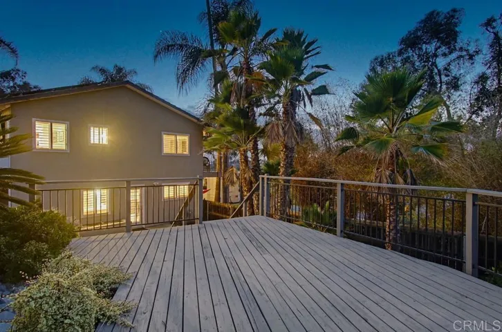 1664 Alta Vista Drive 1 And 2, Vista, California 92084