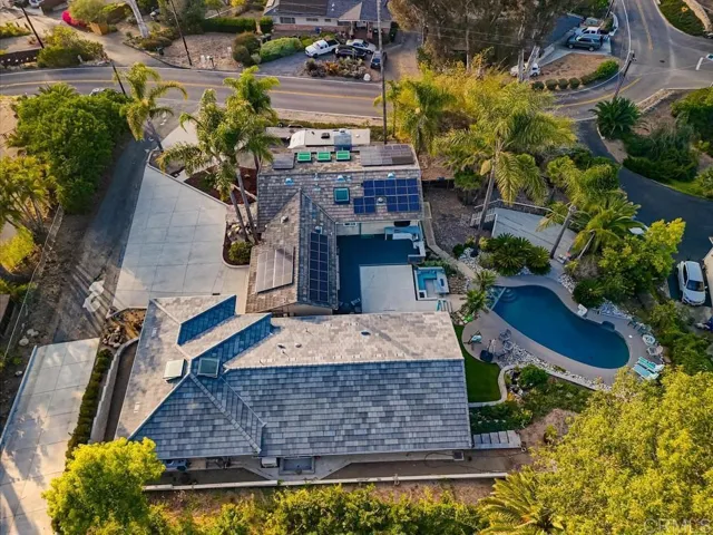 1664 Alta Vista Drive 1 And 2, Vista, California 92084
