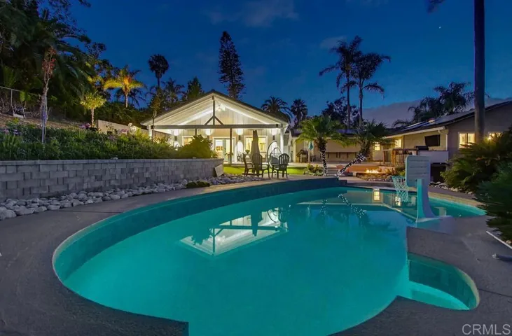1664 Alta Vista Drive 1 And 2, Vista, California 92084