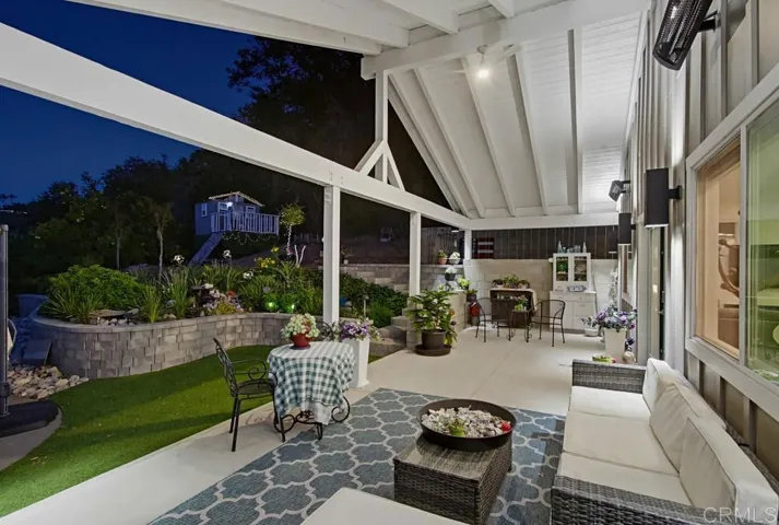1664 Alta Vista Drive 1 And 2, Vista, California 92084