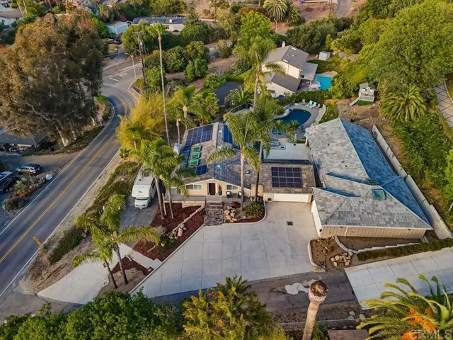 1664 Alta Vista Drive 1 And 2, Vista, California 92084