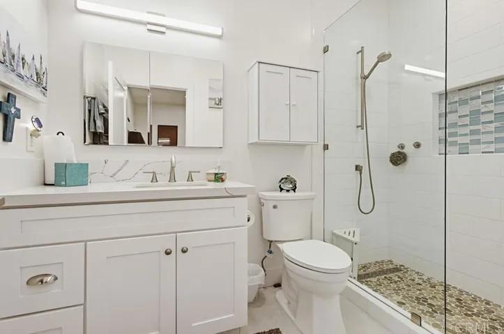 1664 Alta Vista Drive 1 And 2, Vista, California 92084