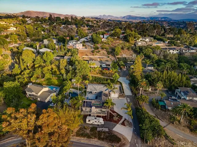 1664 Alta Vista Drive 1 And 2, Vista, California 92084