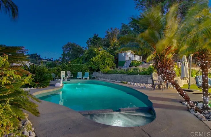 1664 Alta Vista Drive 1 And 2, Vista, California 92084