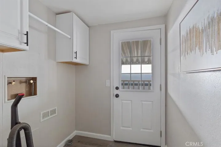 201 Road Runner Lane, Fountain Valley, California 92708