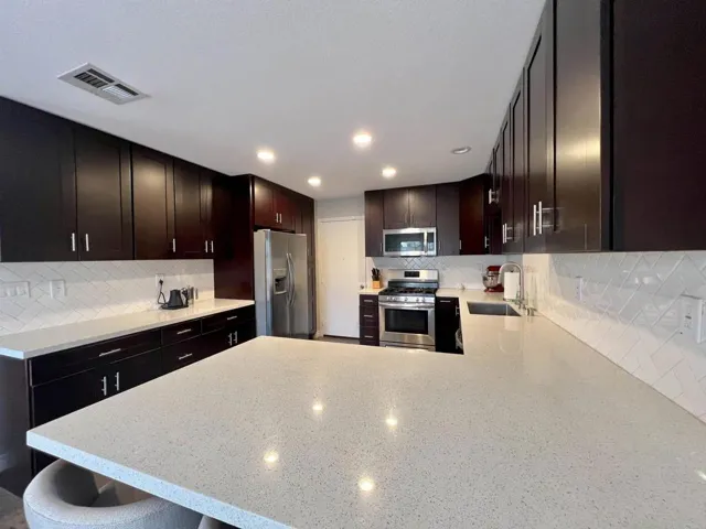 532 Dakota Way, Oceanside, California 92056