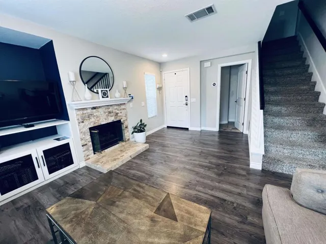 532 Dakota Way, Oceanside, California 92056