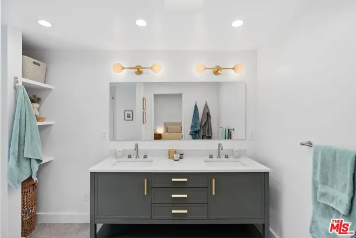 11260 Overland Avenue 12d, Culver City, California 90230