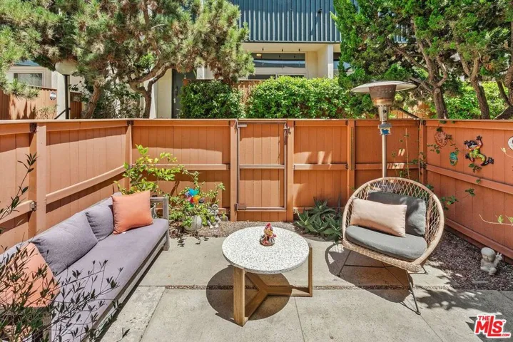 11260 Overland Avenue 12d, Culver City, California 90230
