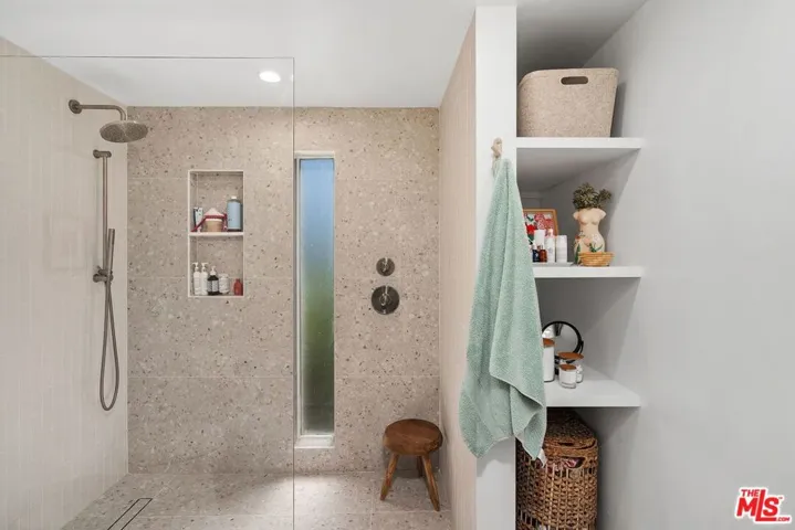 11260 Overland Avenue 12d, Culver City, California 90230