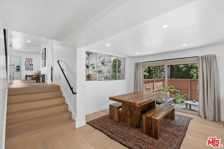 11260 Overland Avenue 12d, Culver City, California 90230