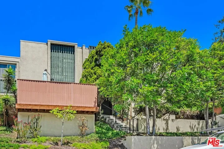 11260 Overland Avenue 12d, Culver City, California 90230