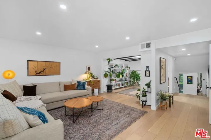 11260 Overland Avenue 12d, Culver City, California 90230