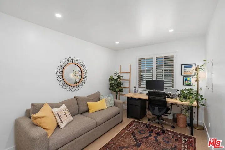 11260 Overland Avenue 12d, Culver City, California 90230