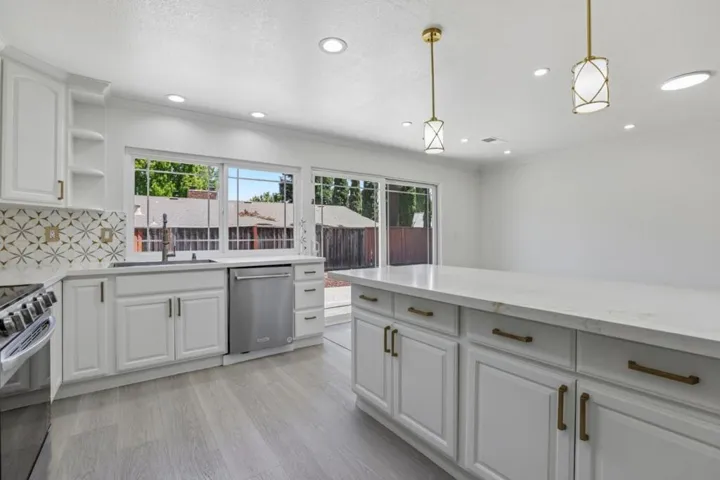 1564 S Wolfe Road, Sunnyvale, California 94087
