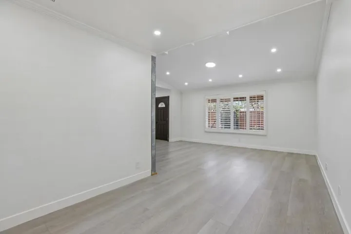 1564 S Wolfe Road, Sunnyvale, California 94087