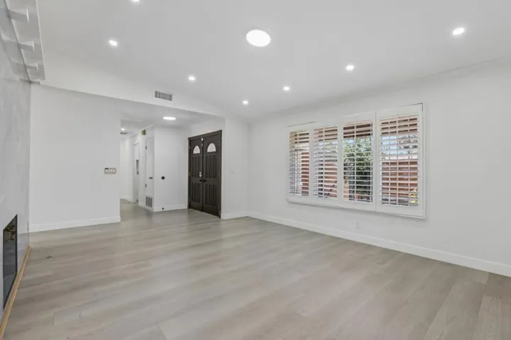 1564 S Wolfe Road, Sunnyvale, California 94087