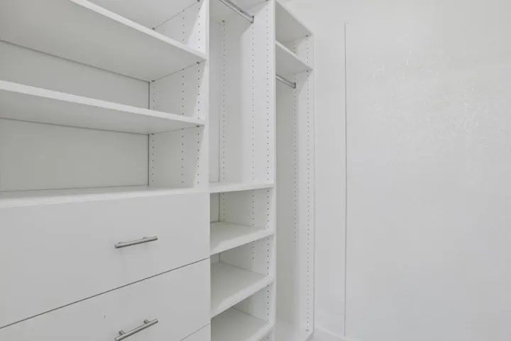 Bedroom 4 Walk In Closet