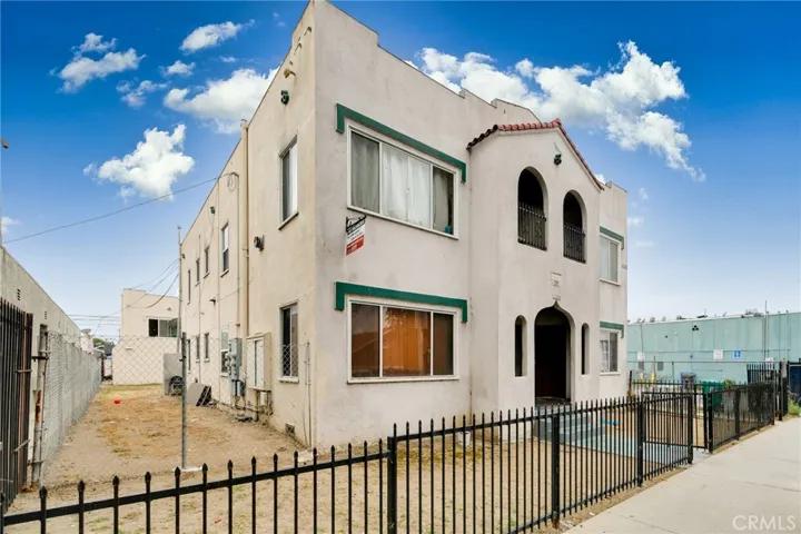 Front bldg 3