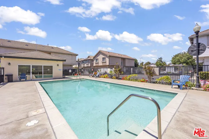8554 Burnet Avenue 125, North Hills, California 91343