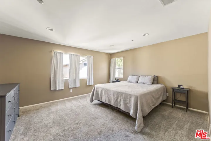 8554 Burnet Avenue 125, North Hills, California 91343