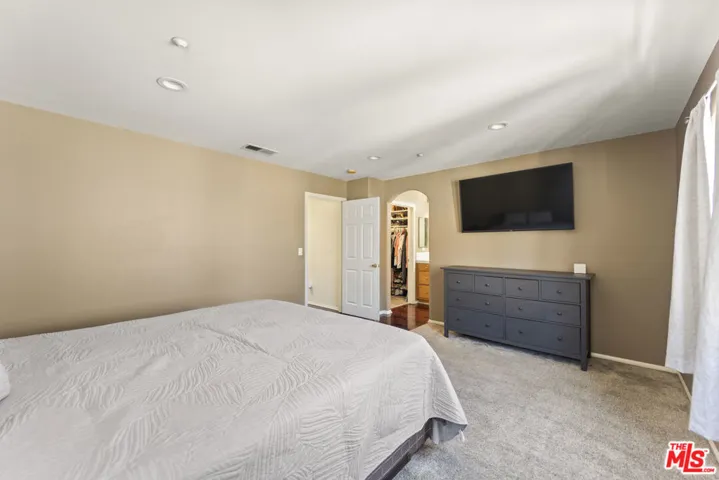 8554 Burnet Avenue 125, North Hills, California 91343