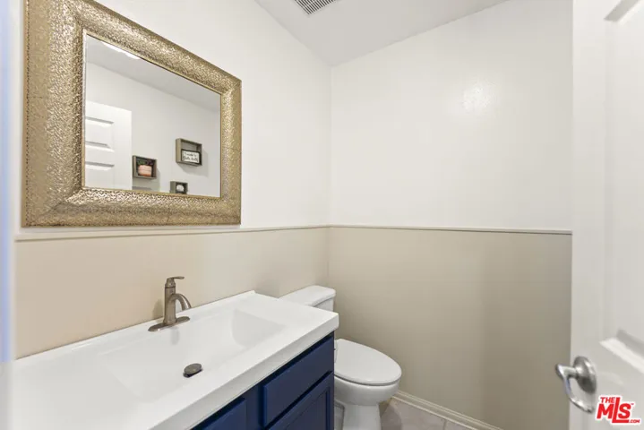 8554 Burnet Avenue 125, North Hills, California 91343