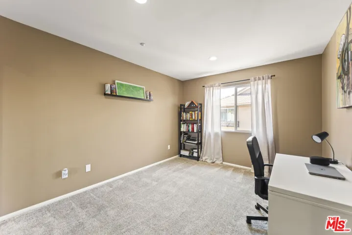 8554 Burnet Avenue 125, North Hills, California 91343