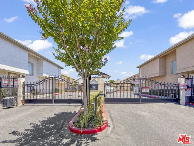 8554 Burnet Avenue 125, North Hills, California 91343