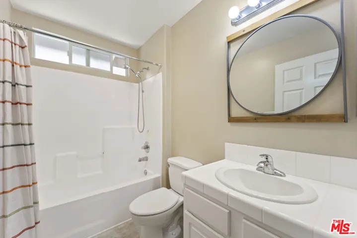 8554 Burnet Avenue 125, North Hills, California 91343