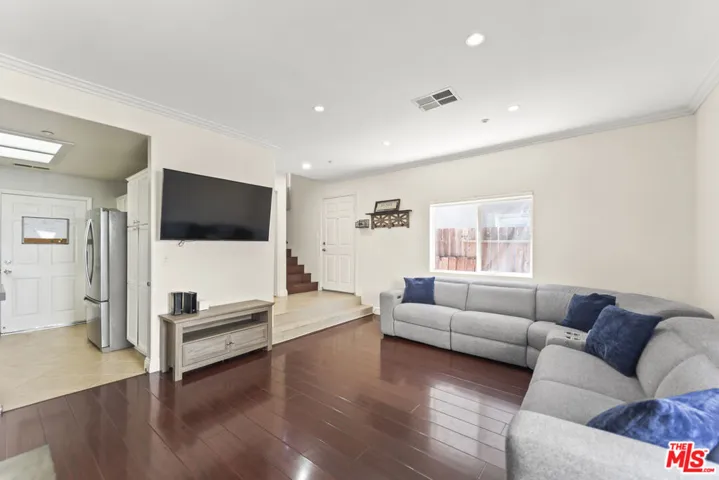 8554 Burnet Avenue 125, North Hills, California 91343