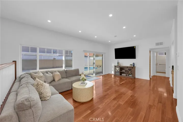 4457 Via Largo, Cypress, California 90630
