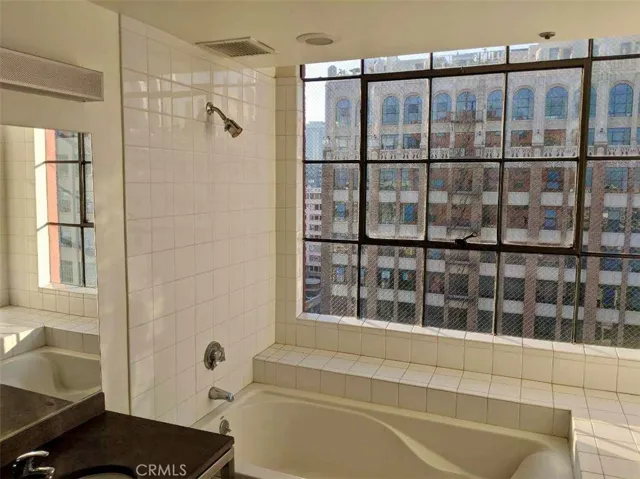 315 E 8th Street 1001, Los Angeles, California 90014