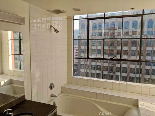 315 E 8th Street 1001, Los Angeles, California 90014