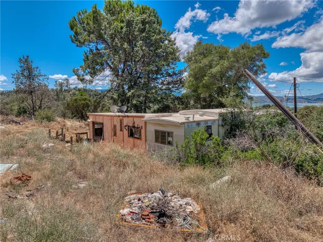 15970 Polk, Clearlake, California 95422