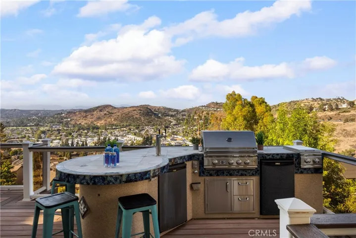 Outdoor kitchen on deck