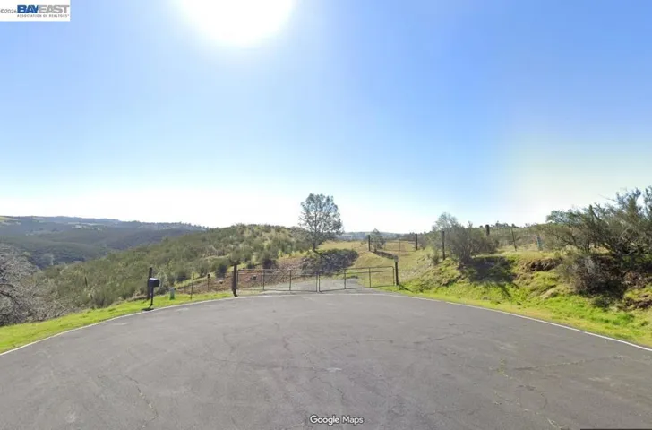 Mccauley Road, Valley Springs, California 95252